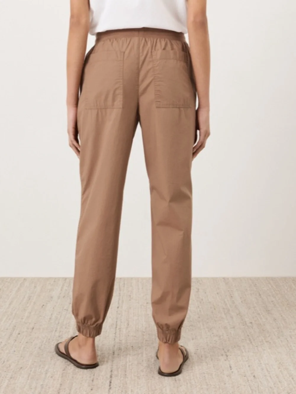 PACT ORGANIC STRETCH POPLIN JOGGER SIZE LARGE IN DRIFTWOOD - Picture 4 of 10
